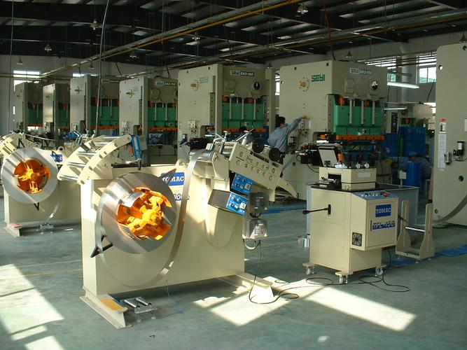 中国台湾客户在上海工厂加工金属制品生产线案例